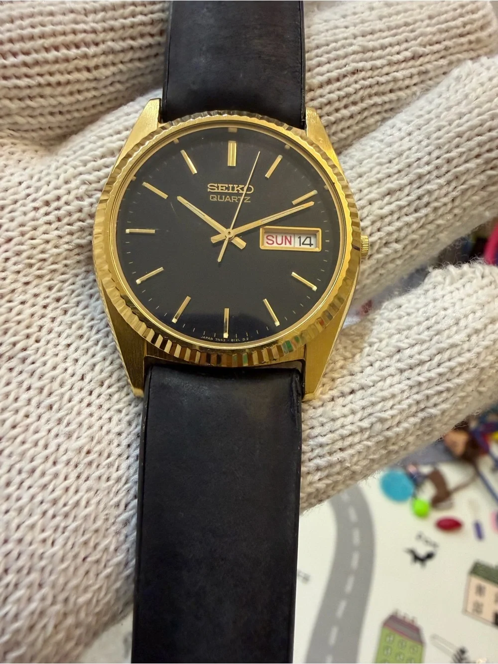 Vintage Seiko 7N43-8A10 Gold Tone Day Date Men Quartz Dress Watch